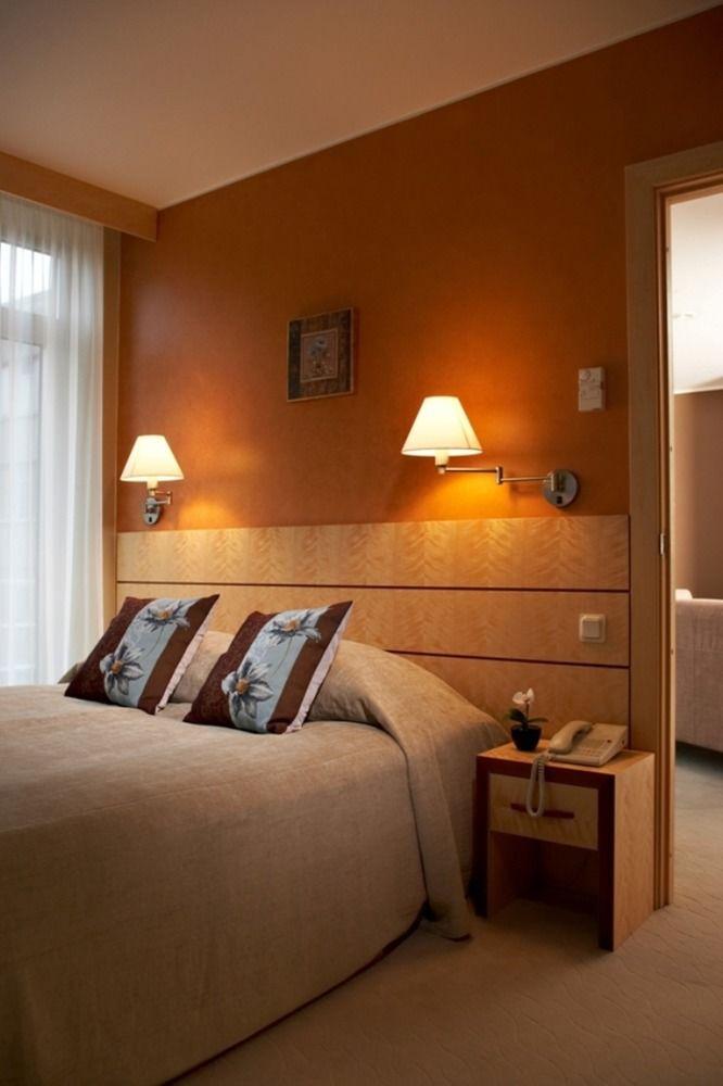Royal Square Hotel & Suites Riga Bagian luar foto