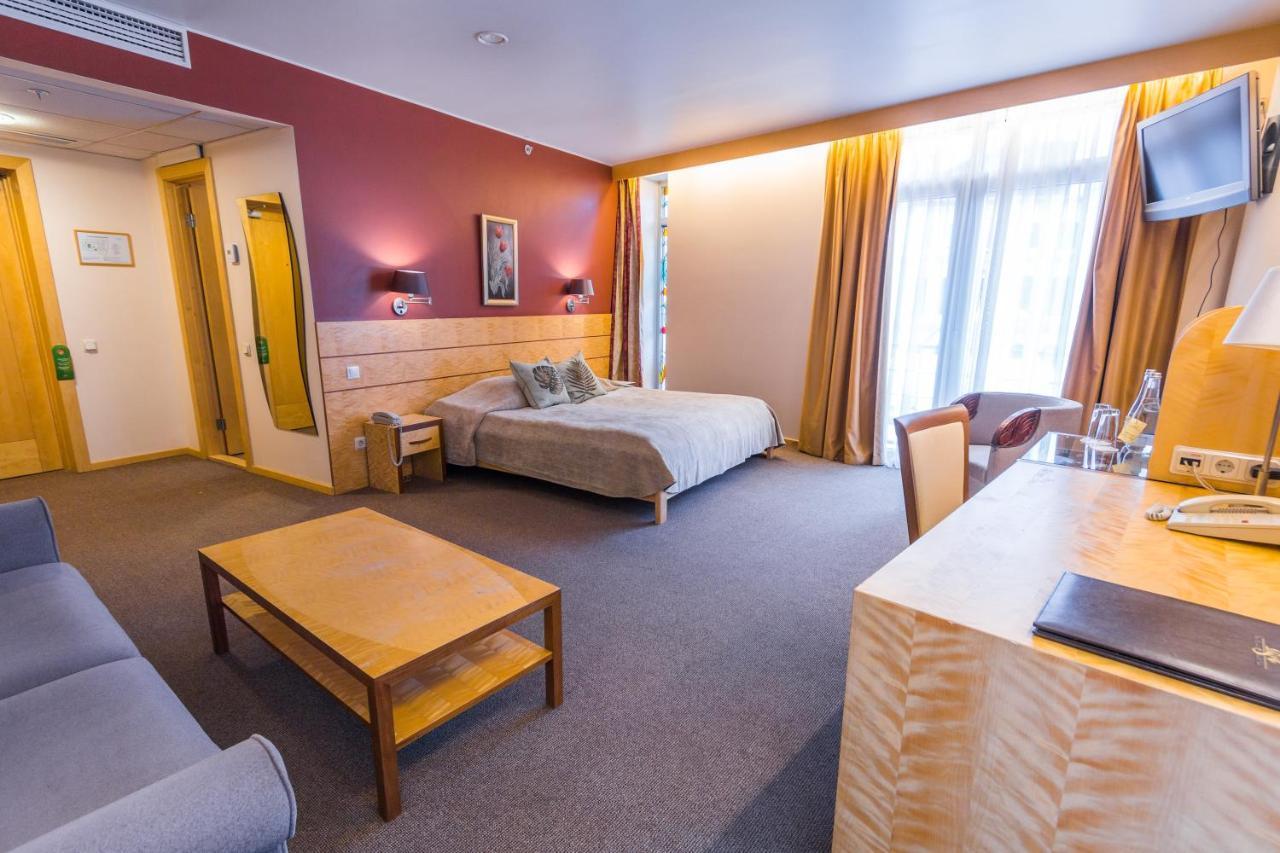 Royal Square Hotel & Suites Riga Bagian luar foto