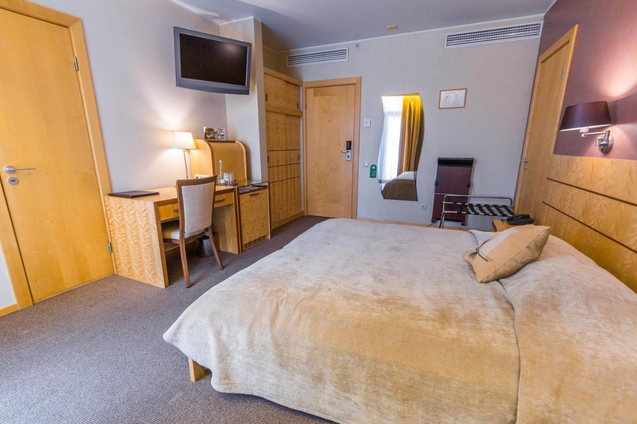 Royal Square Hotel & Suites Riga Bagian luar foto